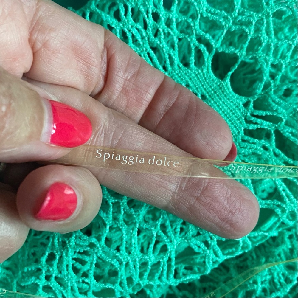 Spiaggia Dolce Green Crochet Cover-Up with Hood - Picture 3 of 5